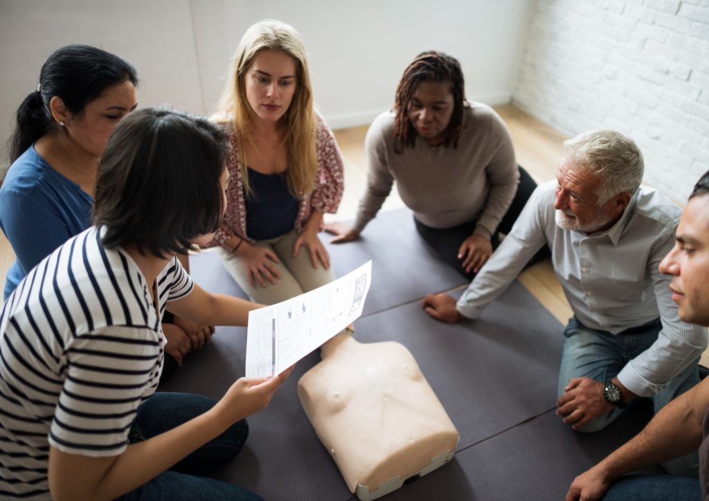 A Guide to CPR Certification for Teachers