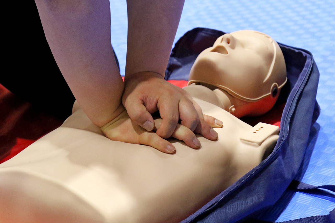 Be a Lifesaver: Introduction to CPR and AED Training in Tucson